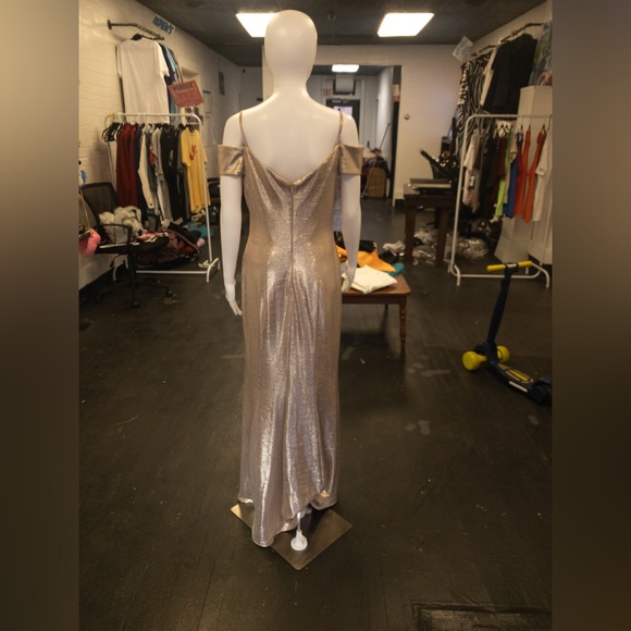 Morgan and Co. dress - Picture 4 of 5